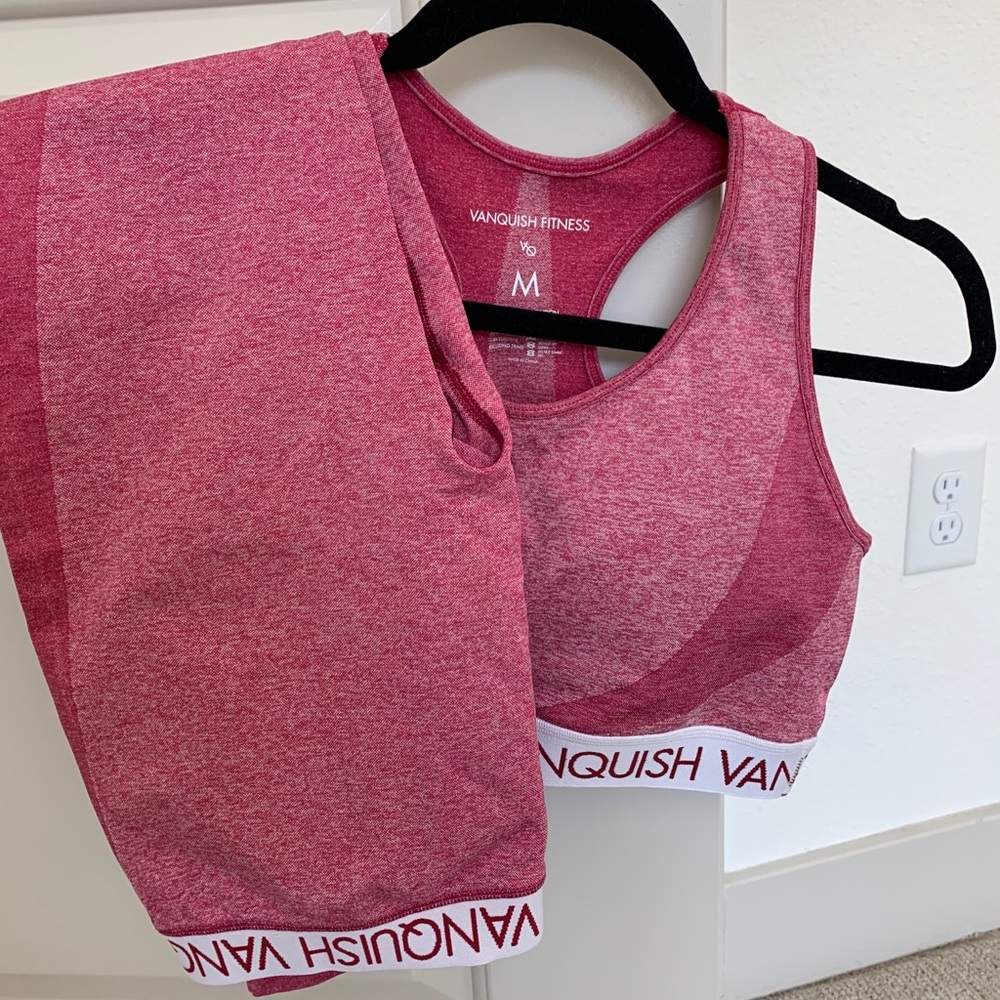 Vanquish Sports Bra + Leggings (Set)